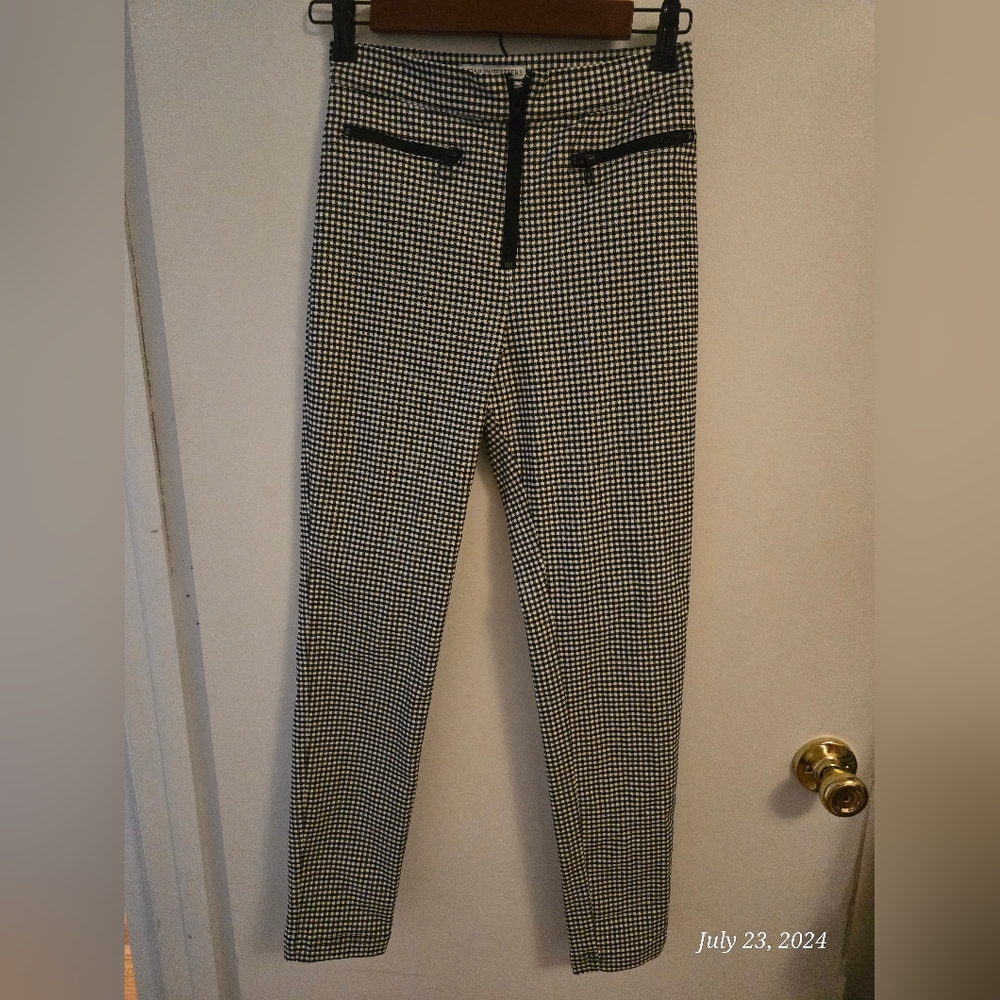 Urban Outfitters B & W checkered pants Size 0
